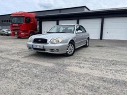 Ljusgrå Begagnad 2003 Hyundai Sonata Sedan | 34 900 kr