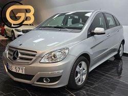 Silver Begagnad 2010 Mercedes 180 Sedan | 69 900 kr (Bra pris)