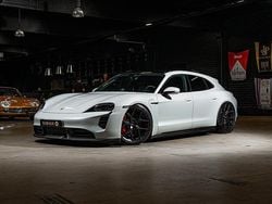 Begagnad 2022 Porsche Taycan Sport Turismo Kombi | 849 500 kr