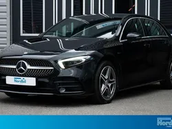 Svart Begagnad 2021 Mercedes A250 AMG Halvkombi | 279 800 kr (Bra pris)