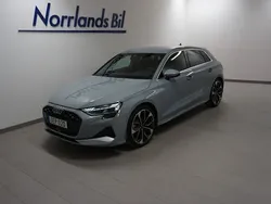 Ljusgrå (pilgrå pärleffekt) Ny 2025 Audi A3 Sportback Advanced Halvkombi | 429 900 kr