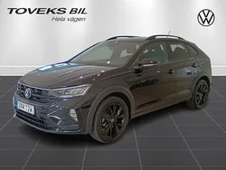 Svart (deep black pearl) Begagnad 2024 VW Taigo R-line SUV | 264 900 kr (Marknadspris)