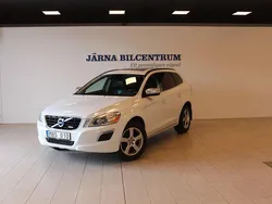 Vit Begagnad 2011 Volvo XC60 R-Design SUV | 154 900 kr (Marknadspris)