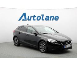 Svart Begagnad 2017 Volvo V40 Momentum Halvkombi | 179 900 kr (Marknadspris)