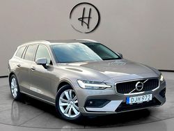 Grå Begagnad 2018 Volvo V60 Momentum Kombi | 269 900 kr (Lite dyr)