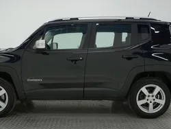 Svart Begagnad 2015 Jeep Renegade Limited SUV | 120 000 kr (Marknadspris)