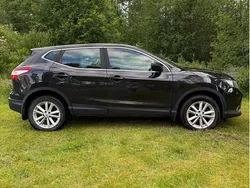 Svart Begagnad 2015 Nissan Qashqai SUV | 112 000 kr (Lite dyr)