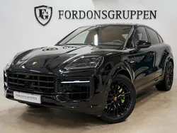 Svart Begagnad 2023 Porsche Cayenne SUV | 1 379 800 kr (Dyr)