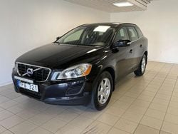 Svart Begagnad 2011 Volvo XC60 Momentum SUV | 119 000 kr (Bra pris)