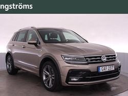 Ljusbrun Begagnad 2018 VW Tiguan R-line SUV | 269 000 kr (Marknadspris)