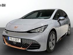 Ljusgrå (vapor grey) Begagnad 2023 Cupra Born Halvkombi | 259 900 kr (Marknadspris)