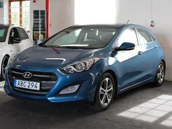 Blå Begagnad 2015 Hyundai i30 Halvkombi | 79 900 kr (Marknadspris)