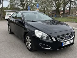 Svart Begagnad 2012 Volvo S60 Momentum Sedan | 99 500 kr (Marknadspris)