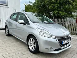 Grå Begagnad 2014 Peugeot 208 Halvkombi | 55 000 kr (Marknadspris)