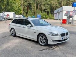Vit Begagnad 2011 BMW 520 Kombi | 76 000 kr (Marknadspris)