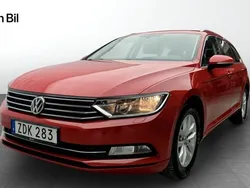 Röd Begagnad 2017 VW Passat Active Kombi | 199 900 kr (Marknadspris)