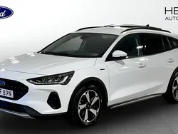 Frozen white Begagnad 2023 Ford Focus Active Kombi | 219 900 kr (Marknadspris)