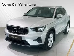 Silver Begagnad 2023 Volvo XC40 Core SUV | 339 900 kr (Marknadspris)