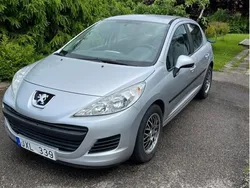 Grå Begagnad 2009 Peugeot 207 Halvkombi | 29 500 kr (Marknadspris)