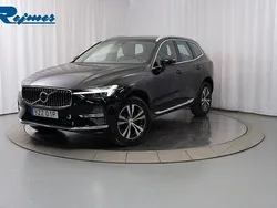 Svart Begagnad 2022 Volvo XC60 Core SUV | 409 900 kr (Marknadspris)