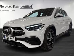 Vit (digitalvit metallic) Begagnad 2022 Mercedes GLA250 AMG SUV | 399 000 kr (Marknadspris)