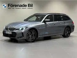 Grå Ny 2025 BMW 330e M Sport Kombi | 618 700 kr (Marknadspris)