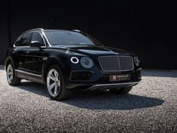 Svart (svartmetallic) Begagnad 2016 Bentley Bentayga SUV | 895 000 kr