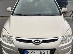 Silver Begagnad 2008 Hyundai i30 Halvkombi | 31 000 kr (Marknadspris)
