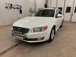 Vit Begagnad 2014 Volvo V70 Kombi | 159 500 kr (Lite dyr)