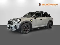 Grå Begagnad 2021 Mini Cooper Countryman Salt SUV | 259 900 kr (Marknadspris)