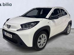 Vit Begagnad 2022 Toyota Aygo X Play SUV | 184 900 kr (Lite dyr)