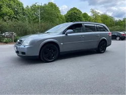 Grå Begagnad 2005 Opel Vectra Kombi | 21 500 kr (Marknadspris)