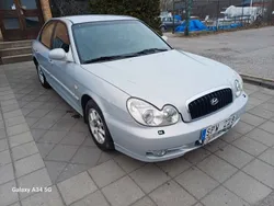 Ljusgrå (grå) Begagnad 2003 Hyundai Sonata Sedan | 27 000 kr