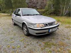 Grå Begagnad 2003 Saab 9-3 Halvkombi | 18 000 kr (Marknadspris)
