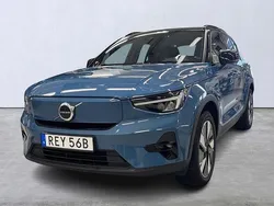 Blå Begagnad 2023 Volvo XC40 Plus SUV | 439 000 kr