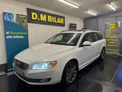 Vit Begagnad 2013 Volvo V70 Momentum Kombi | 99 900 kr (Marknadspris)
