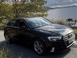 Svart Begagnad 2017 Audi A3 Sportback Sport Halvkombi | 145 000 kr (Marknadspris)