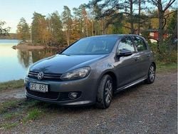 Grå Begagnad 2013 VW Golf VII Halvkombi | 89 000 kr (Marknadspris)