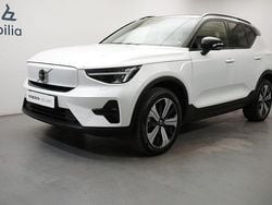Vit Begagnad 2023 Volvo XC40 Single Motor SUV | 359 900 kr