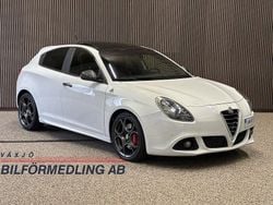 Vit Begagnad 2016 Alfa Romeo Giulietta Quadrifoglio Verde Sportkupé | 159 900 kr