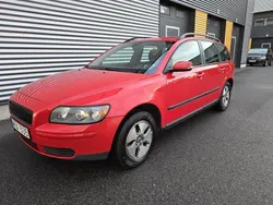 Röd Begagnad 2005 Volvo V50 Kombi | 25 000 kr (Marknadspris)