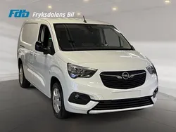 Vit Begagnad 2023 Opel Combo Minibuss | 339 900 kr