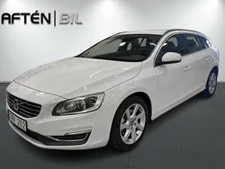 Vit Begagnad 2013 Volvo V60 Momentum Kombi | 92 900 kr (Marknadspris)