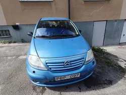 Blå Begagnad 2003 Citroën C3 Halvkombi | 23 000 kr (Bra pris)