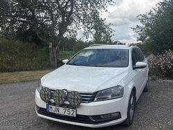 Vit Begagnad 2014 VW Passat Kombi | 69 000 kr (Bra pris)