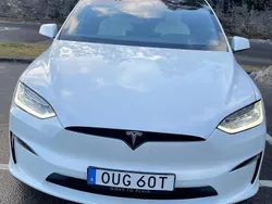 Vit Begagnad 2023 Tesla Model X Plaid SUV | 920 000 kr (Dyr)