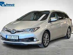 Silver Begagnad 2017 Toyota Auris Hybrid Kombi | 132 100 kr (Marknadspris)