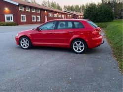 Röd Begagnad 2011 Audi A3 Sportback Attraction Halvkombi | 52 000 kr (Marknadspris)