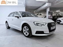 Vit Begagnad 2020 Audi A3 Sportback Comfort Halvkombi | 199 900 kr (Bra pris)