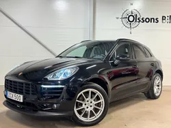 Svart Begagnad 2017 Porsche Macan SUV | 389 800 kr (Marknadspris)